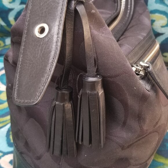 Coach Shoulder Bag - Picture 6 of 6